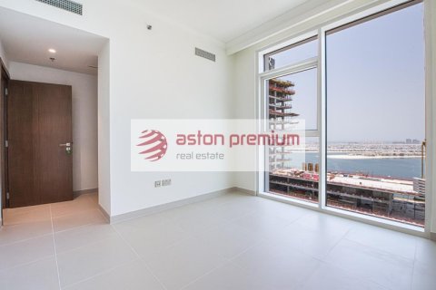 Квартира с 2 спальнями в EMAAR Beachfront, ОАЭ №208376 18