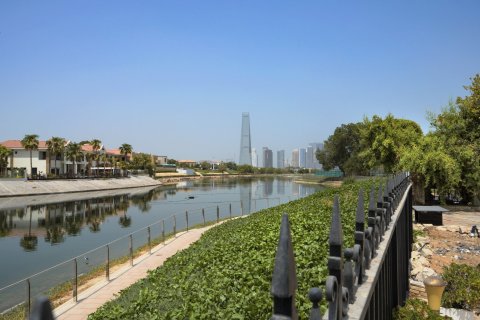 Villa de 4 dormitorios en Jumeirah Islands, UAE No. 207559