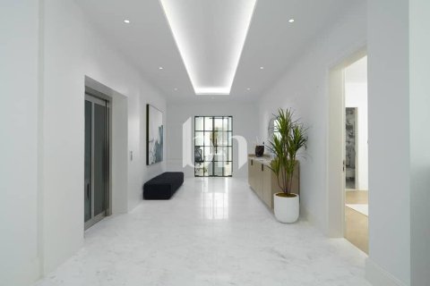 Villa de 6 dormitorios  No. 114222 22