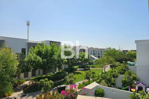 Townhouse de 3 dormitorios  No. 114225 2