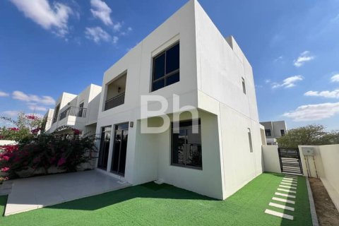 4 bedrooms Townhouse  No. 114220 2