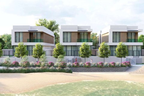 4 bedrooms Townhouse in Ras Al Khaimah, UAE No. 183934 3