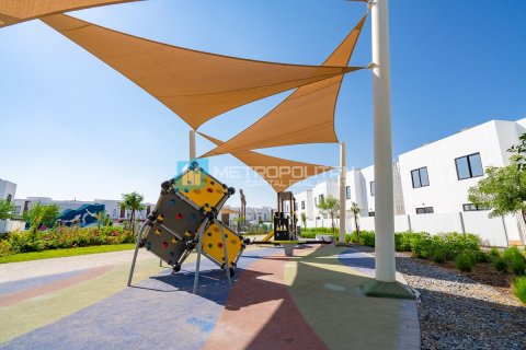 Таунхаус с 2 спальнями в Al Ghadeer, ОАЭ №137118 32