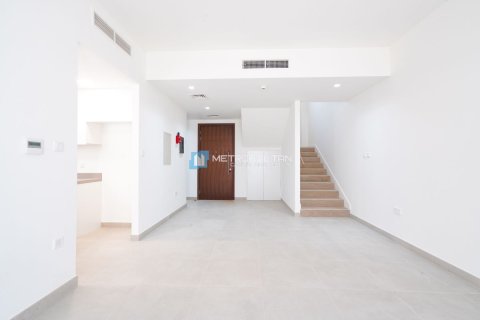 Таунхаус с 2 спальнями в Al Ghadeer, ОАЭ №137118 3