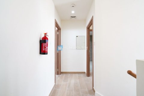 Таунхаус с 2 спальнями в Al Ghadeer, ОАЭ №137118 20