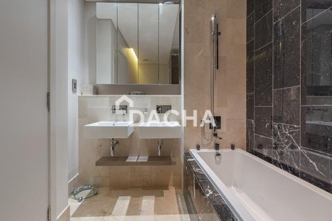 Appartement de 2 chambres à The Crescent, UAE No. 198510 9