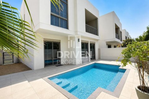 Таунхаус с 4 спальнями в Hayat Townhouses, ОАЭ №209691 23