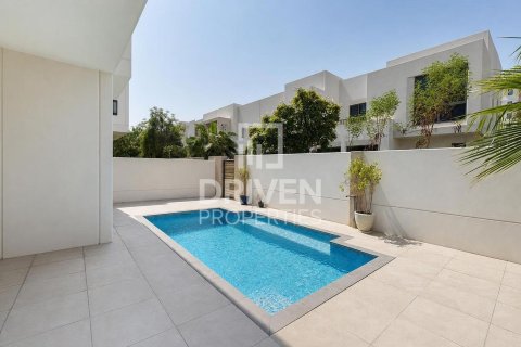 Таунхаус с 4 спальнями в Hayat Townhouses, ОАЭ №209691 26