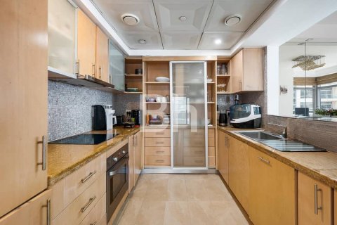 Квартира с 2 спальнями  №113758 12
