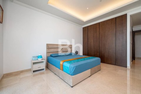 Квартира с 3 спальнями  №113756 14