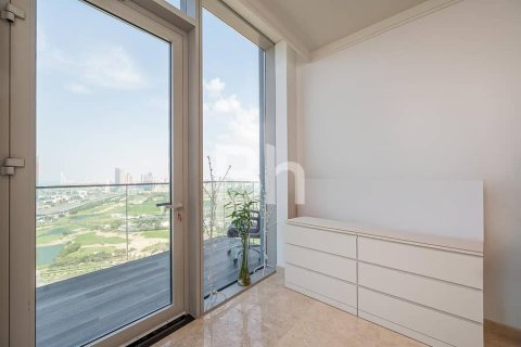 Квартира с 3 спальнями  №113756 17