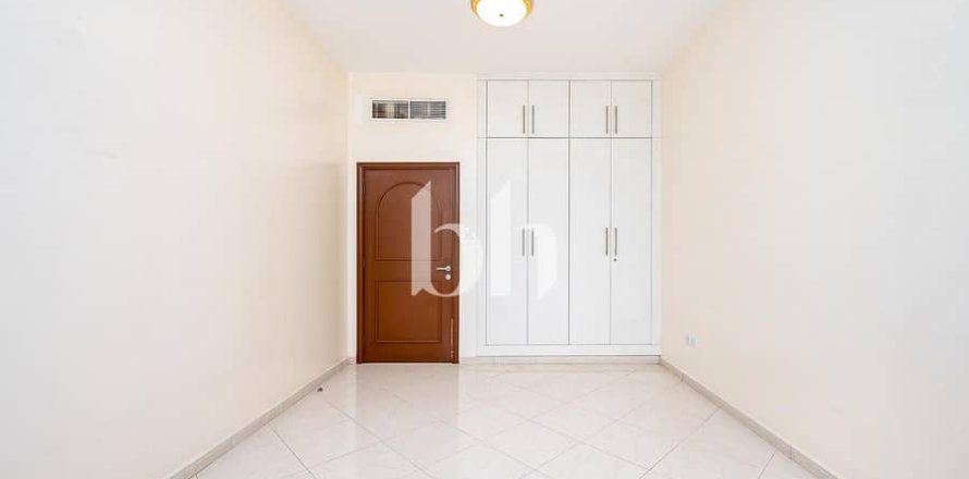 2 bedrooms Apartment in Al Khan, UAE No. 171977