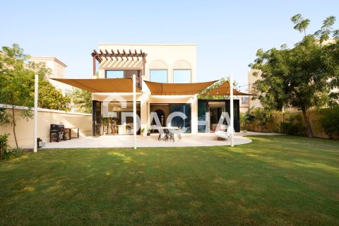 2 غرف نوم فيلا في Jumeirah Village Triangle, الإمارات العربية المتحدة رقم 163560 3