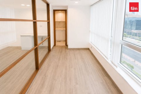 90m² Office in Dubai, UAE No. 199360 5