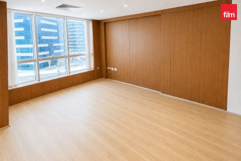 90m² Office in Dubai, UAE No. 199360 4
