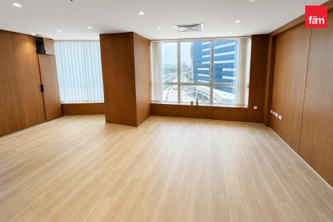 90m² Office in Dubai, UAE No. 199360 3