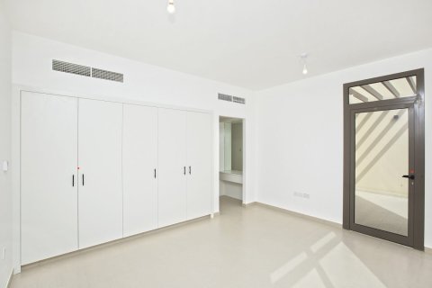 3 bedrooms Townhouse in Town Square, UAE No. 150163 19
