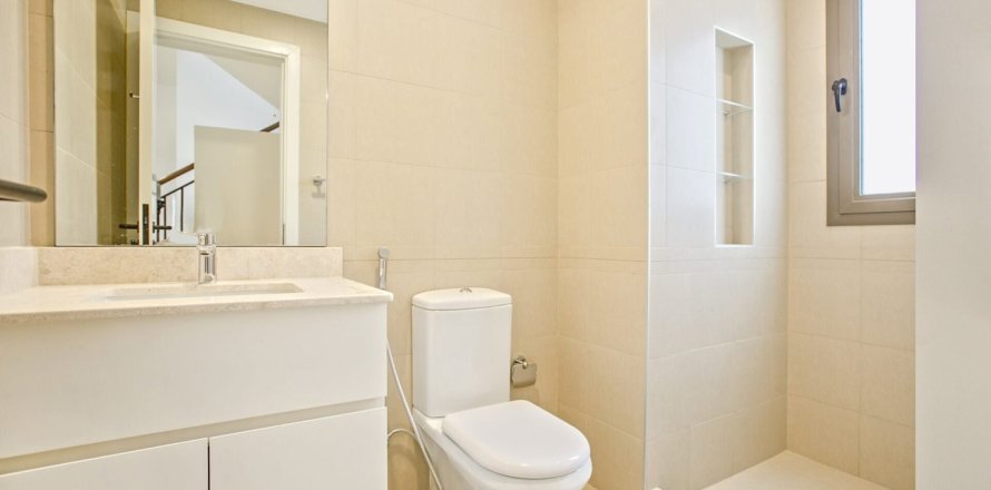 3 bedrooms Townhouse in Town Square, UAE No. 150163