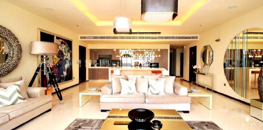 3 bedrooms Apartment in Dubai, UAE No. 160994