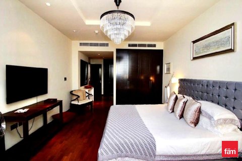 3 bedrooms Apartment in Dubai, UAE No. 160994 11