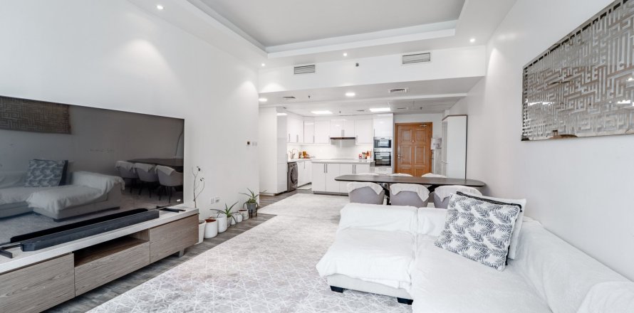 Apartment de 2 dormitorios en Jumeirah Islands, UAE No. 203558