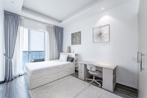 Apartment de 2 dormitorios en Jumeirah Islands, UAE No. 203558 9