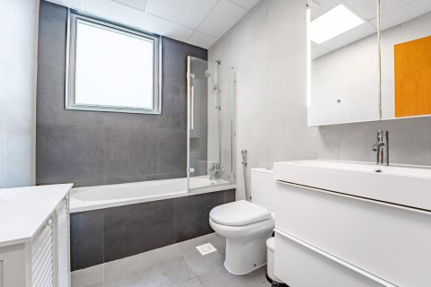 Apartment de 2 dormitorios en Jumeirah Islands, UAE No. 203558 13