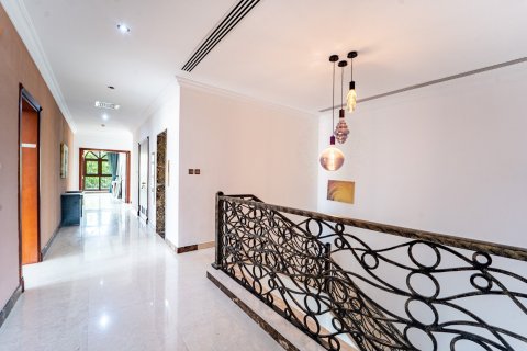 5 bedrooms Villa in Dubai, UAE No. 203561 18