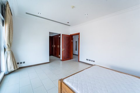 5 bedrooms Villa in Dubai, UAE No. 203561 24