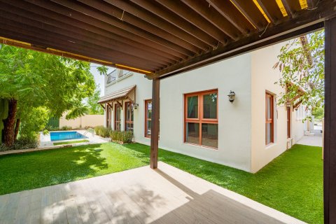 5 bedrooms Villa in Dubai, UAE No. 203561 5