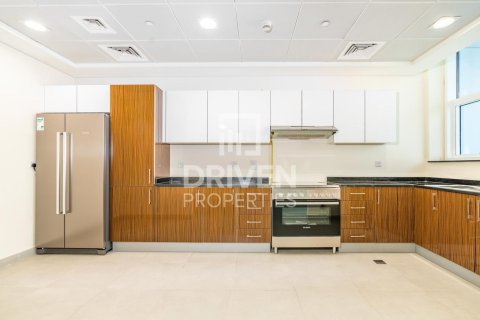 3 bedrooms Apartment in Marina Arcade Tower, UAE No. 190366 14