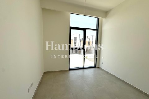 Вилла с 4 спальнями в Мудон, ОАЭ №118576 15