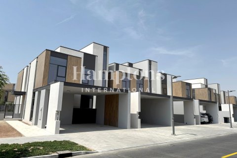 Вилла с 4 спальнями в Мудон, ОАЭ №118576 19