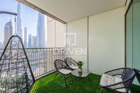 Apartment de 3 dormitorios en Downtown Views II, UAE No. 84779 11