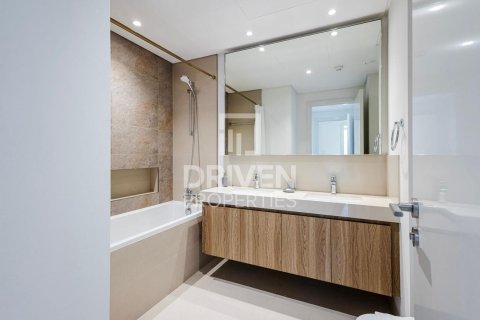 Apartment de 3 dormitorios en Downtown Views II, UAE No. 84779 18
