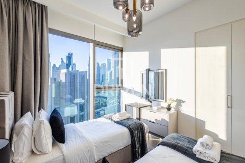 Apartment de 3 dormitorios en Downtown Views II, UAE No. 84779 3