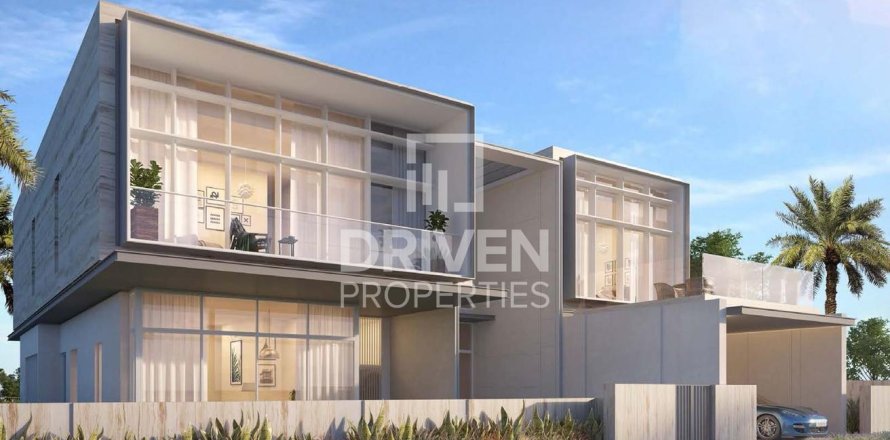 Villa de 4 dormitorios en Golf Place, UAE No. 84795