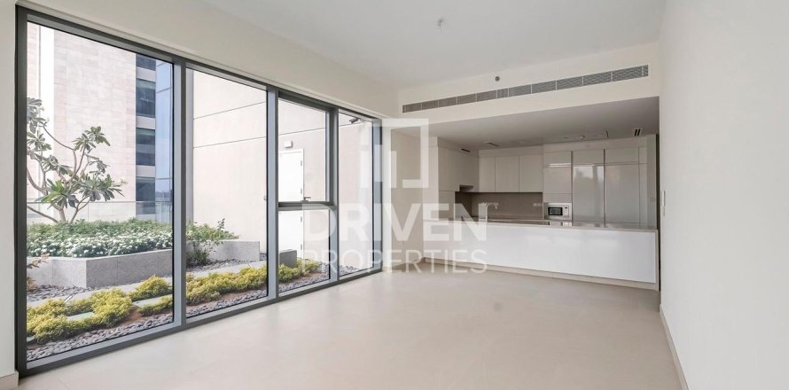 Apartment de 3 dormitorios en Al Wasl, UAE No. 84797
