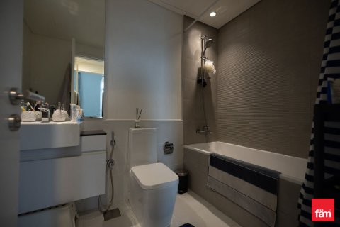 2 bedrooms Apartment in Dubai, UAE No. 149526 10