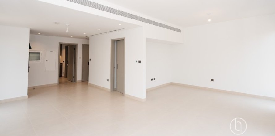 4 غرف نوم فيلا  رقم 131678