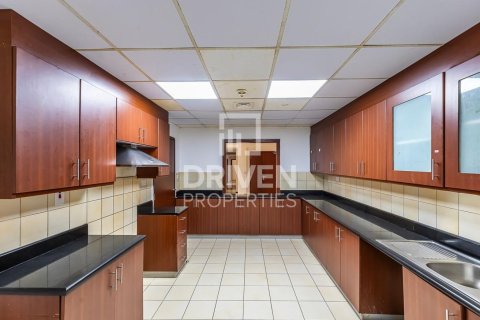 Appartement de 4 chambres  No. 122081 23