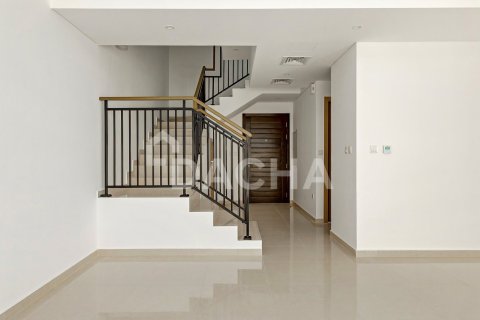 3 bedrooms Townhouse in DAMAC Hills (Akoya by DAMAC), UAE No. 165716 8