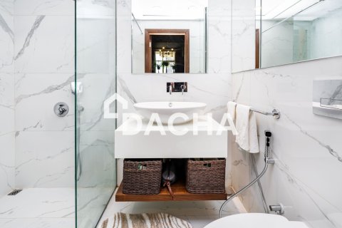 Apartment de 2 dormitorios en District 15, UAE No. 165713 16