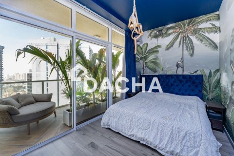 Apartment de 2 dormitorios en District 15, UAE No. 165713 17