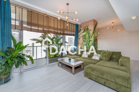 Apartment de 2 dormitorios en District 15, UAE No. 165713 3
