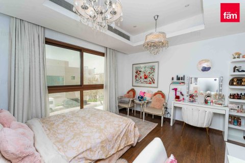 4 bedrooms Villa in Meydan, UAE No. 142318 16
