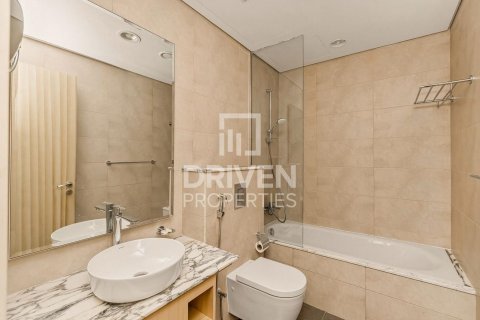 Квартира с 2 спальнями в Paramount Tower Hotel & Residences, ОАЭ №193035 15