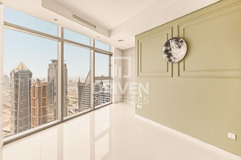 Квартира с 2 спальнями в Paramount Tower Hotel & Residences, ОАЭ №193035 5
