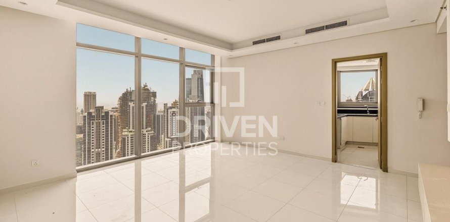 Квартира с 2 спальнями в Paramount Tower Hotel & Residences, ОАЭ №193035