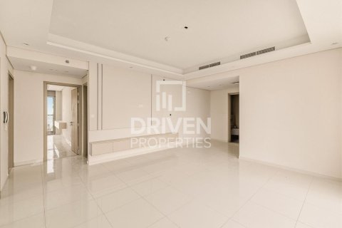 Квартира с 2 спальнями в Paramount Tower Hotel & Residences, ОАЭ №193035 10
